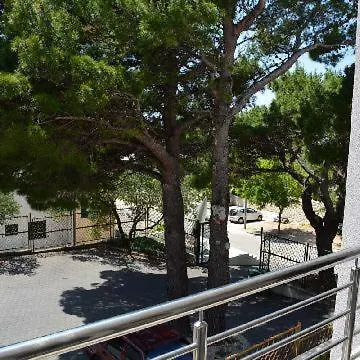 Apartments Leon Baska Voda Exterior photo